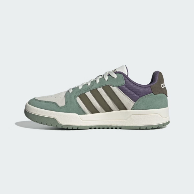 Street Fashion Adidas - Adidas Lightweight and Durable Outdoor Sneakers