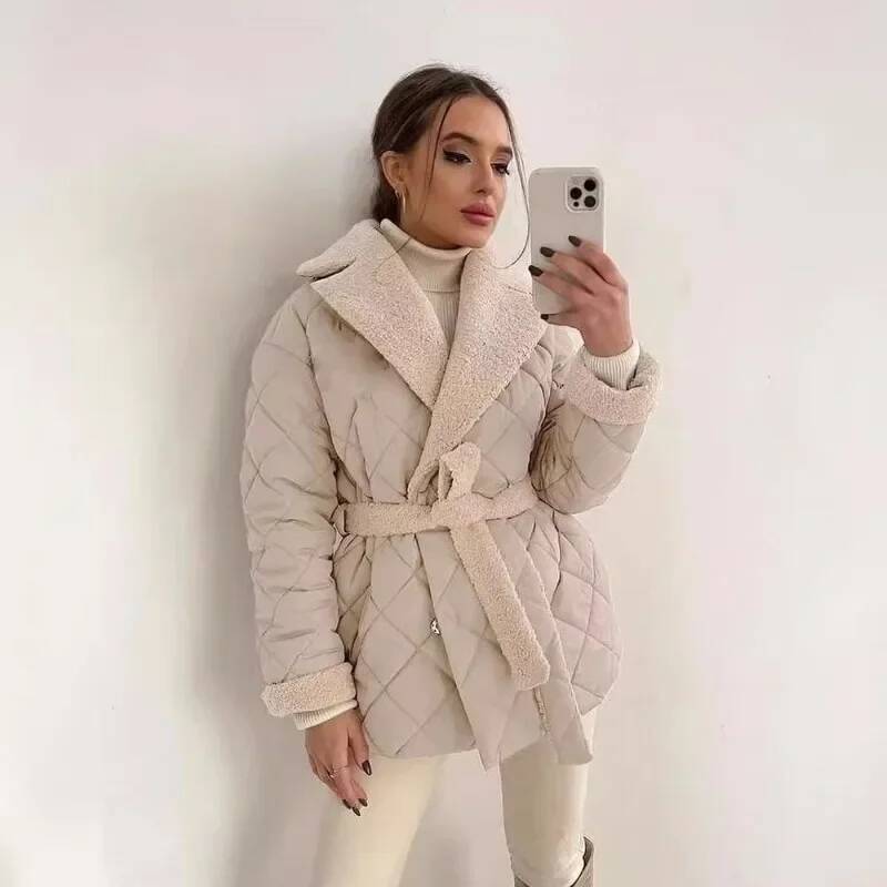 Elegant Quilted With Faux Fur  - Street Fashion Fall 2025 บทวิจารณ์และราคา