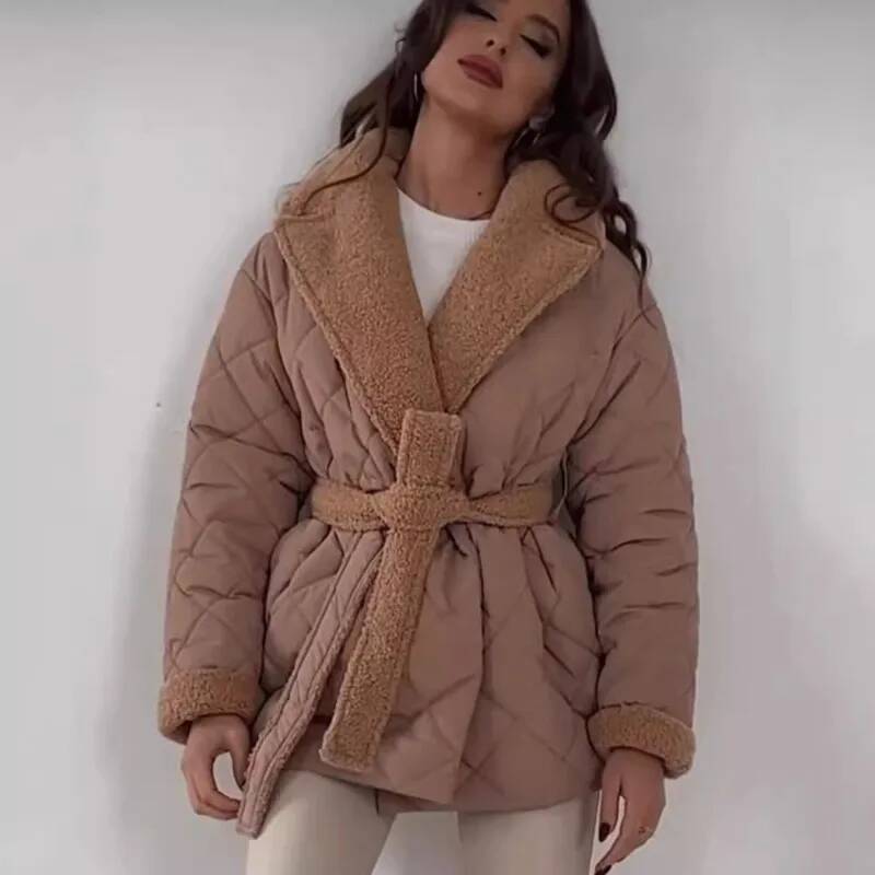 Elegant Quilted With Faux Fur  - Street Fashion Fall 2025 บทวิจารณ์และราคา