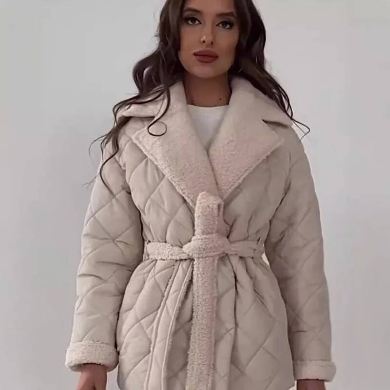 Elegant Quilted With Faux Fur  - Street Fashion Fall 2025 บทวิจารณ์และราคา