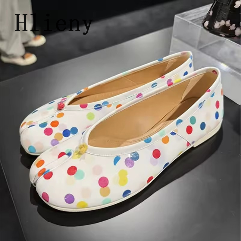 Hlieny Fashion Colorful Polka  - Street Fashion Walking บทวิจารณ์และราคา