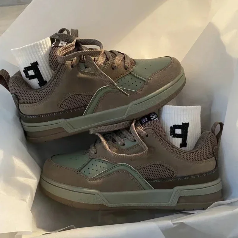 Fashion Vintage Sneakers Men A - Street Fashion Walking บทวิจารณ์และราคา