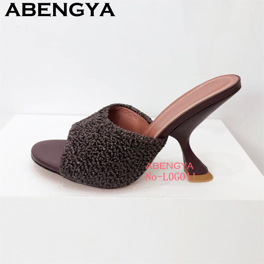 StrangeThin High Heel Slippers - Street Fashion Rome 2026 บทวิจารณ์และราคา