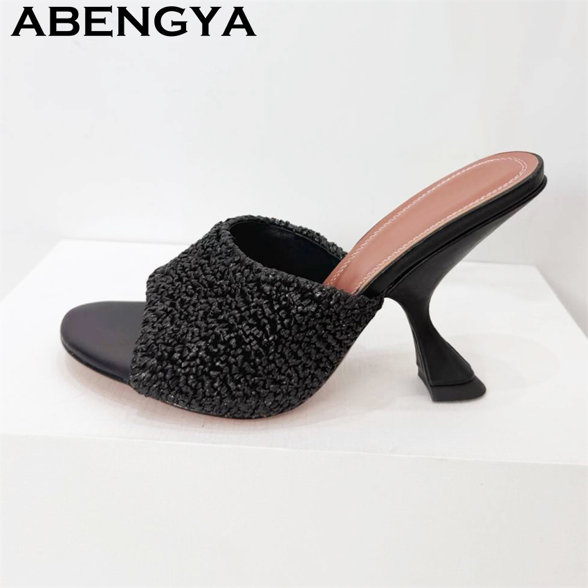 StrangeThin High Heel Slippers - Street Fashion Rome 2026 บทวิจารณ์และราคา
